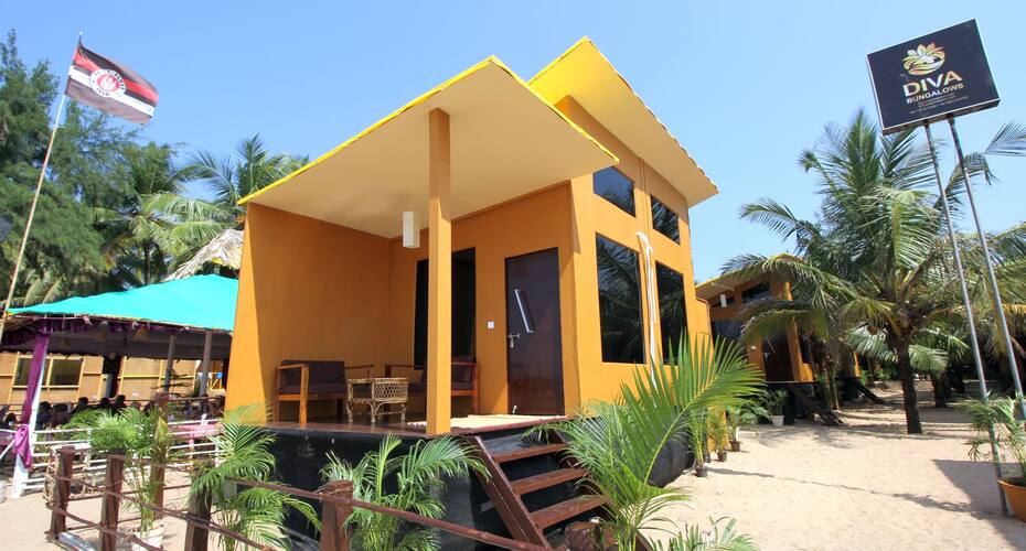 Classic Ocean View Huts, Goa 1